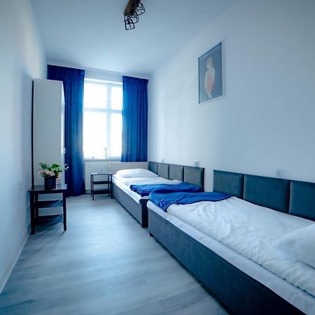 Lofty Apartamenty Namyslow I Extérieur photo